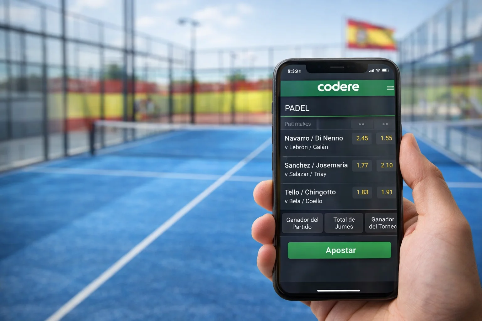 Pista de pádel profesional en España con smartphone mostrando aplicación de apuestas deportivas